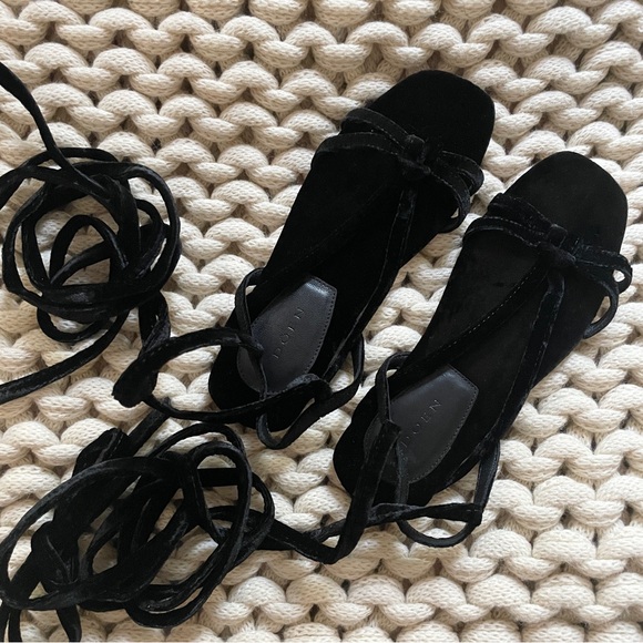NEW Doen Fete Velvet Lace Up Sandals Size 5 - Picture 3 of 6